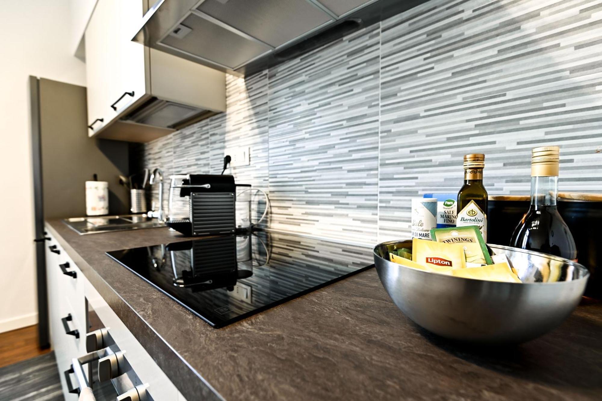 Top Living Apartments - Porta Susa Turin Exterior photo