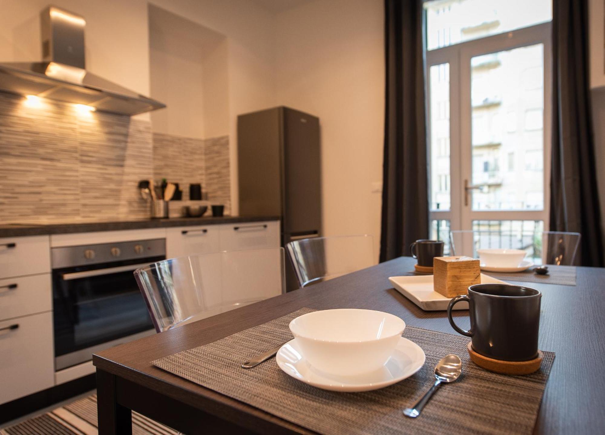 Top Living Apartments - Porta Susa Turin Exterior photo