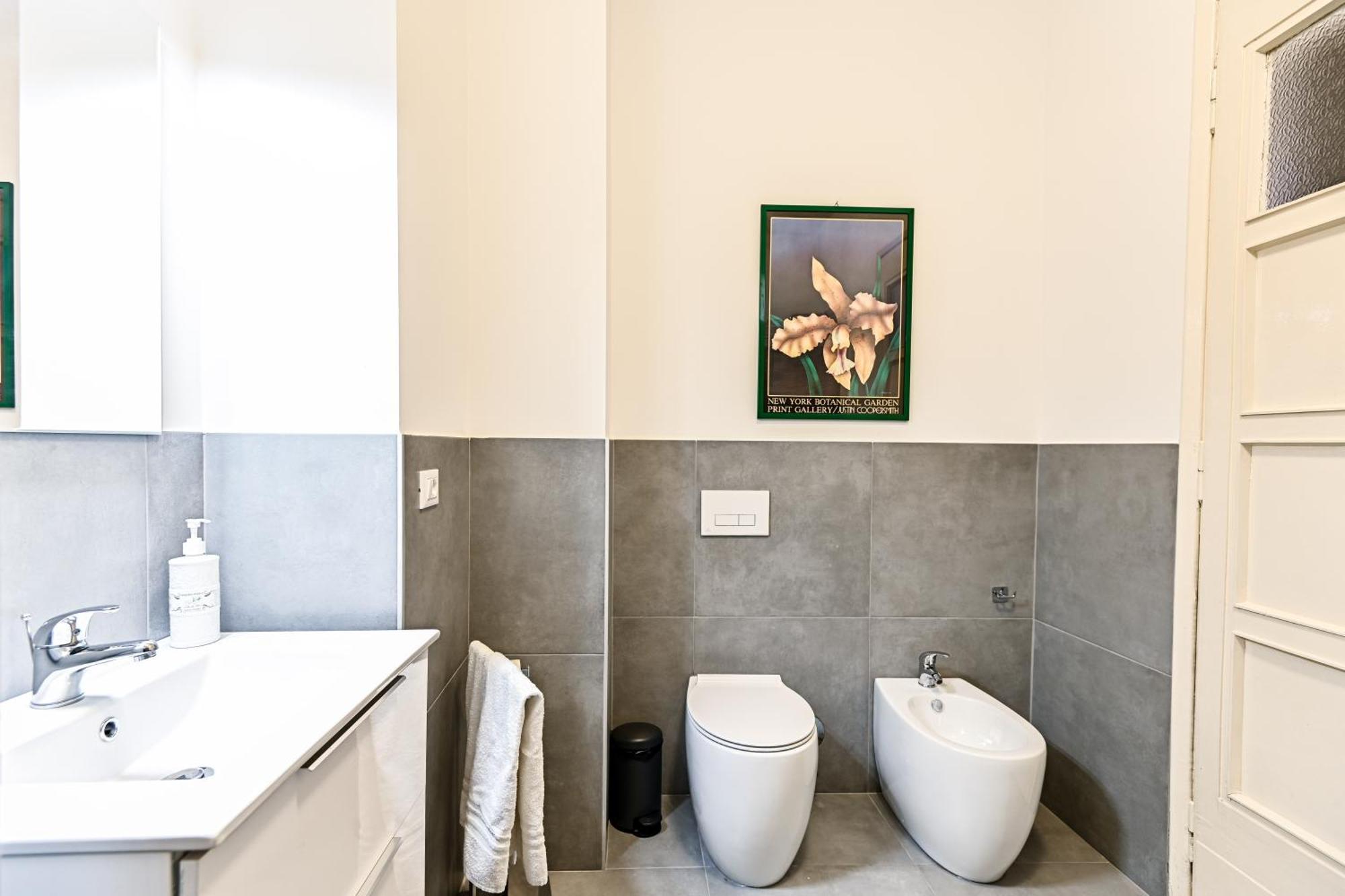 Top Living Apartments - Porta Susa Turin Exterior photo