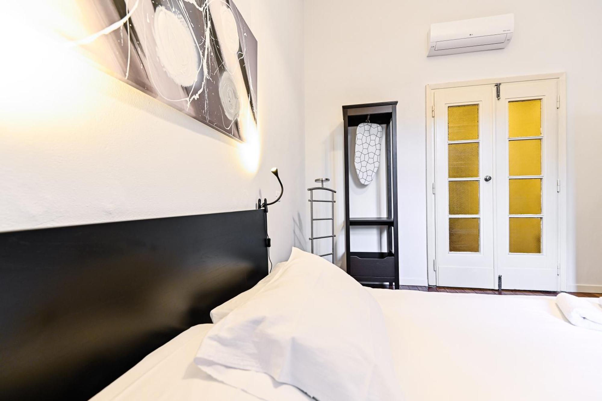 Top Living Apartments - Porta Susa Turin Exterior photo